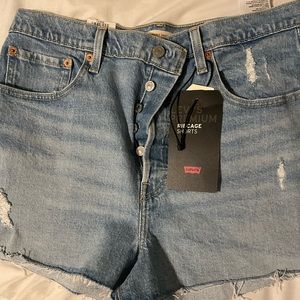 Levi’s shorts Size 32 (US10)